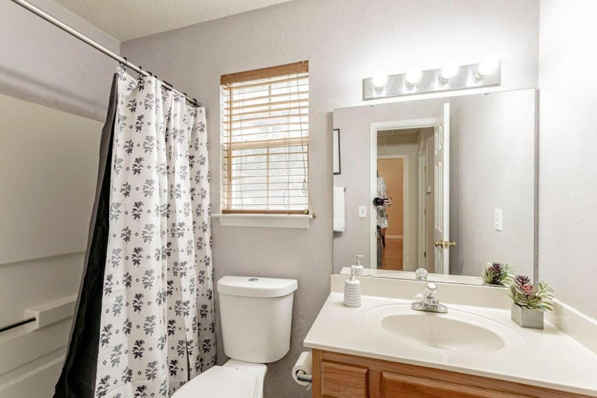Aerie Oaks Cottage-5Min To Lake, 20Min To Columbia Lexington Dış mekan fotoğraf