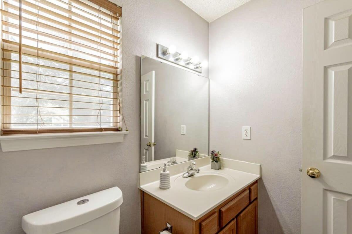 Aerie Oaks Cottage-5Min To Lake, 20Min To Columbia Lexington Dış mekan fotoğraf